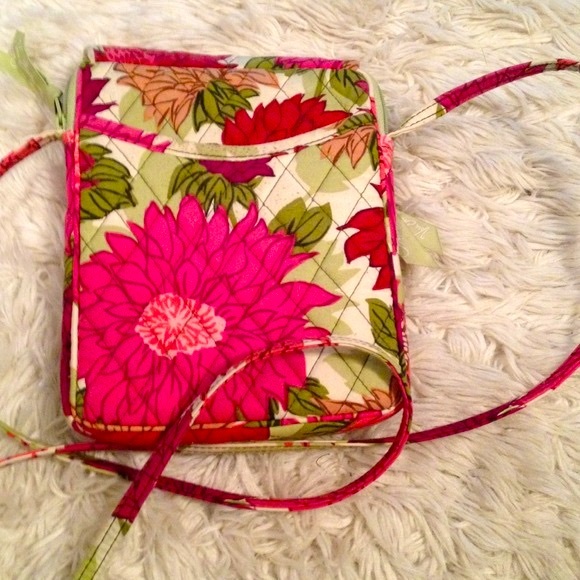Authentic Vera Bradley cross body bag - Picture 4 of 4